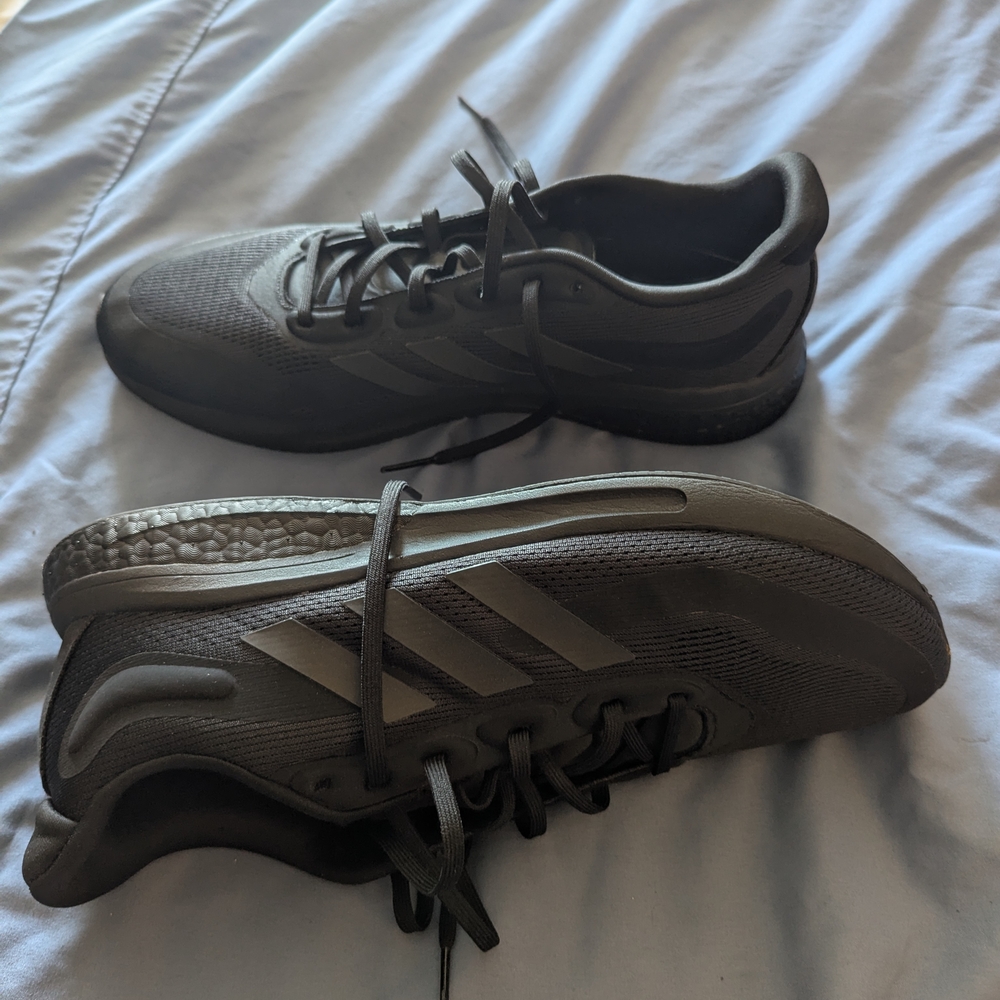 Adidas Gray Athletic Shoes Mesh Upper Performance - Picture 3 of 4